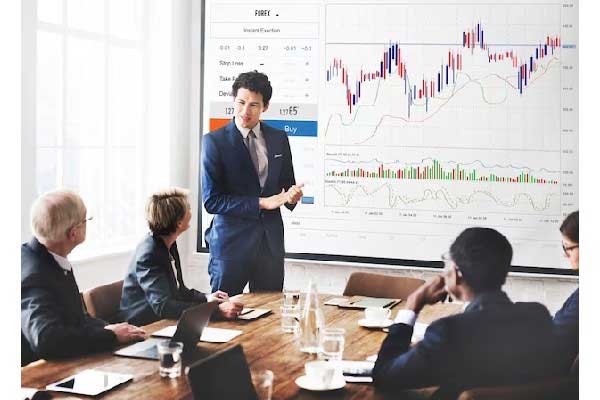 泰胜风能：公司海工基地位于江苏省启东市